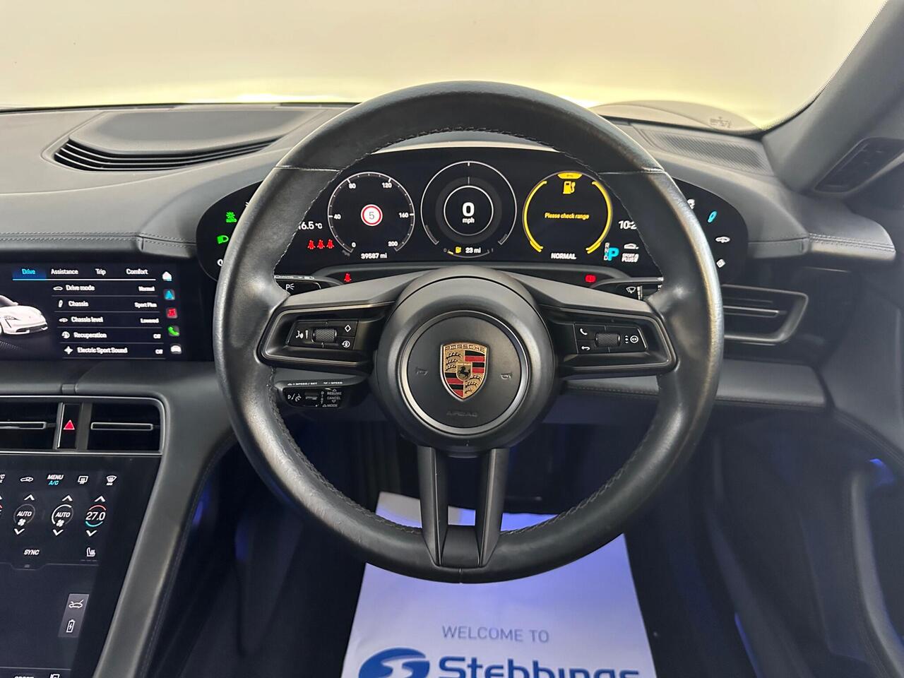 Porsche Taycan YY72RZZ