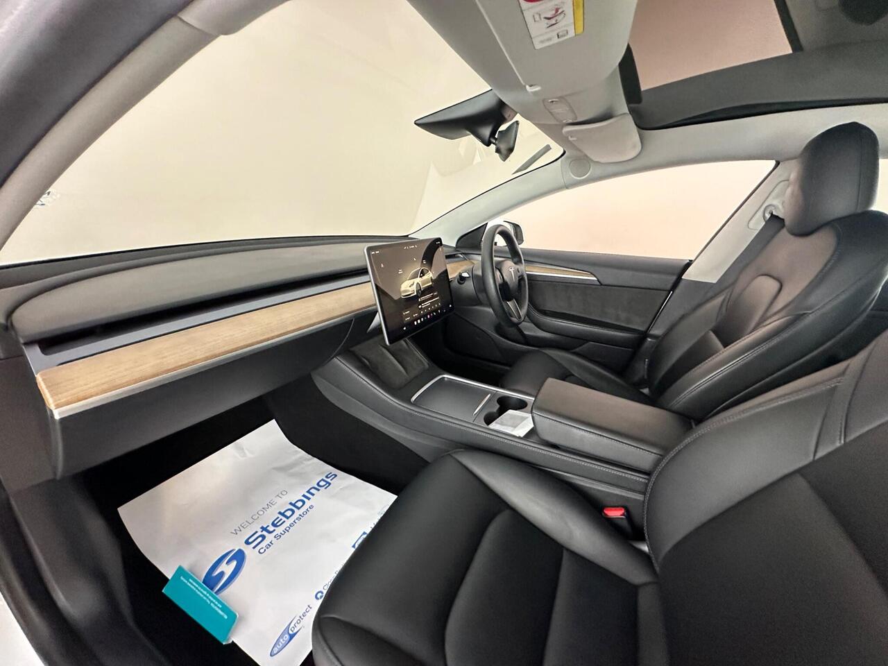 Tesla Model 3 AF72VKR