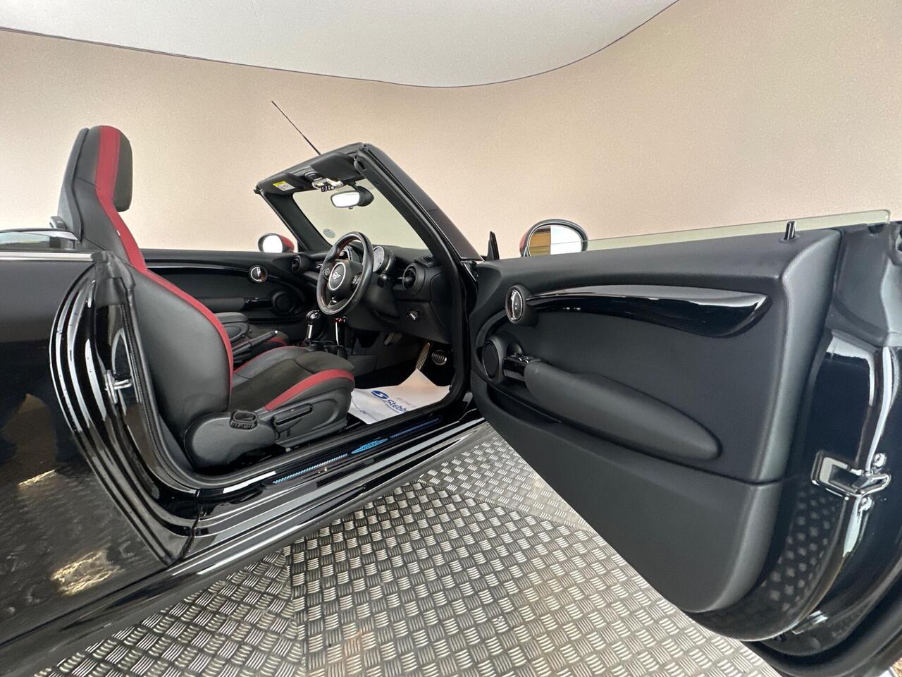 MINI Convertible LB18HTV