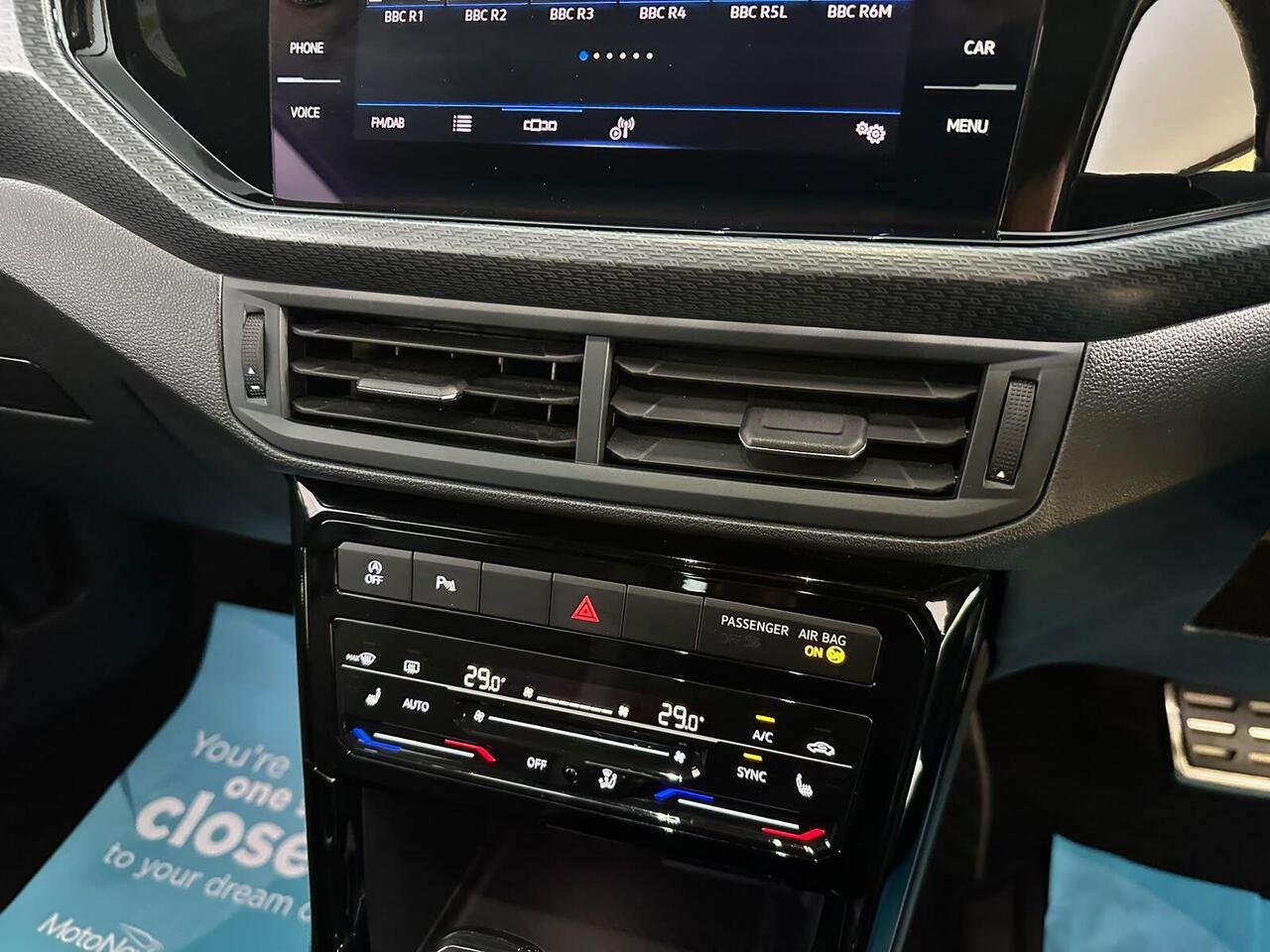 Volkswagen T-Cross AE73YJJ