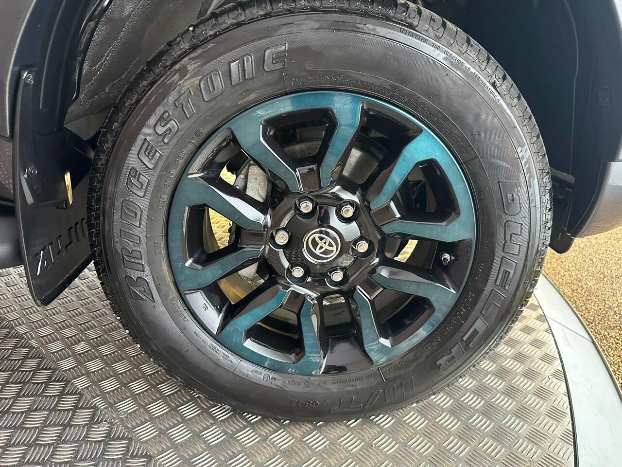 Toyota Hilux MF25BBE