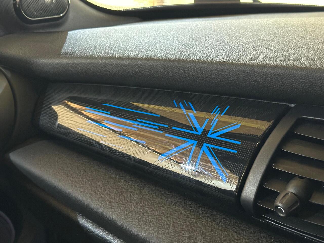 MINI Electric Hatch YG20SXZ