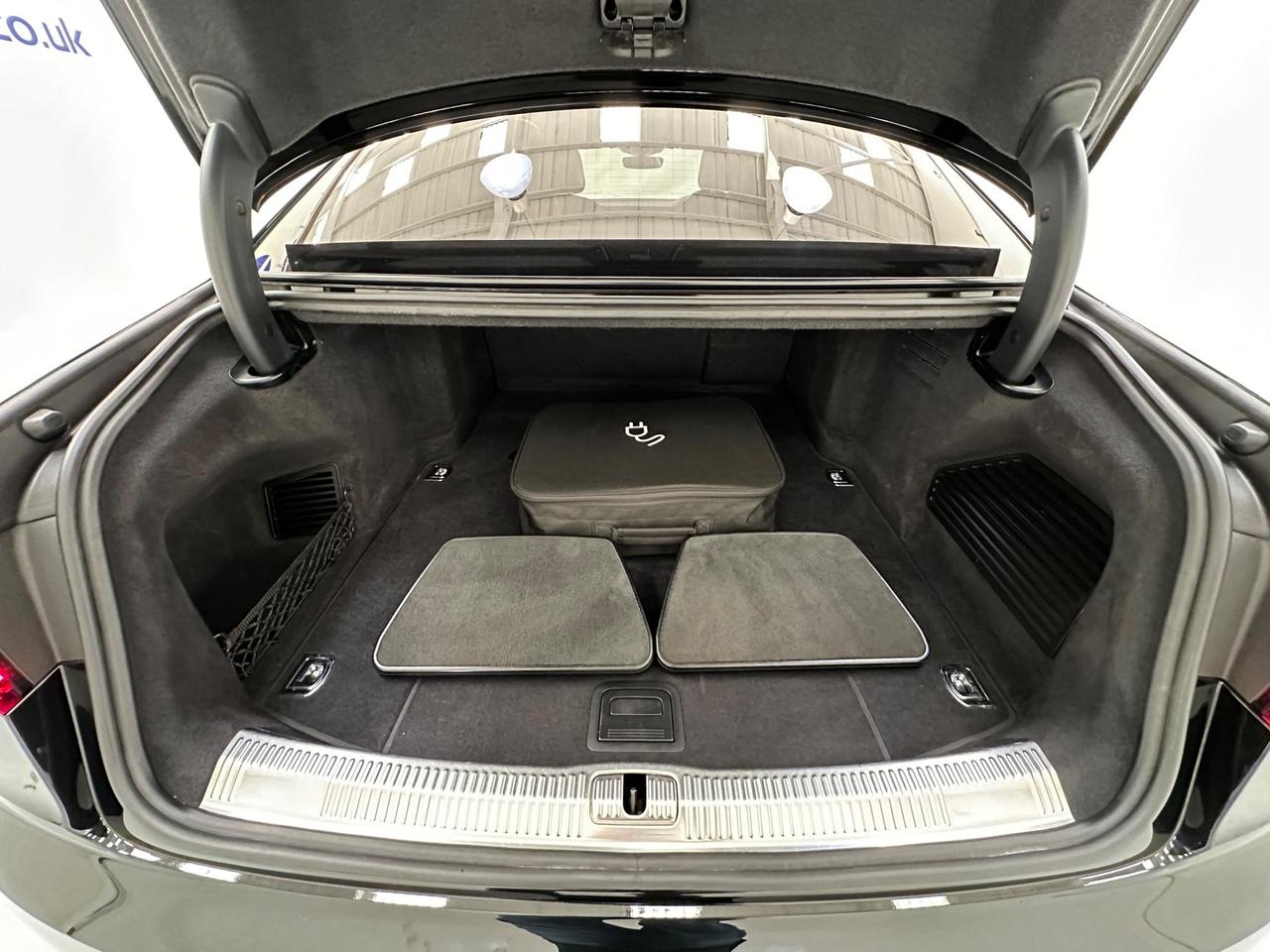Audi A8 RK21OMC