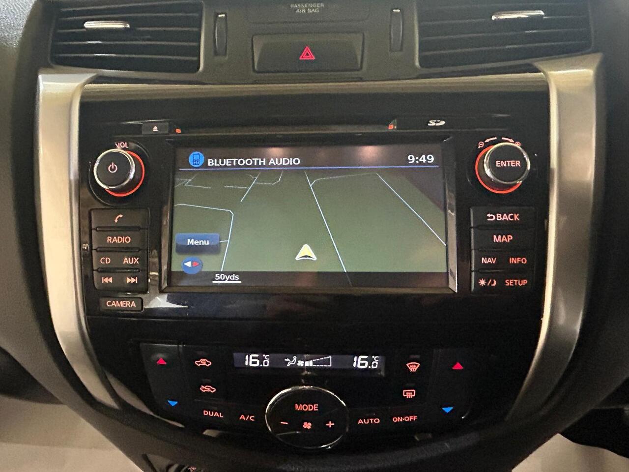 Nissan Navara DN67XNW