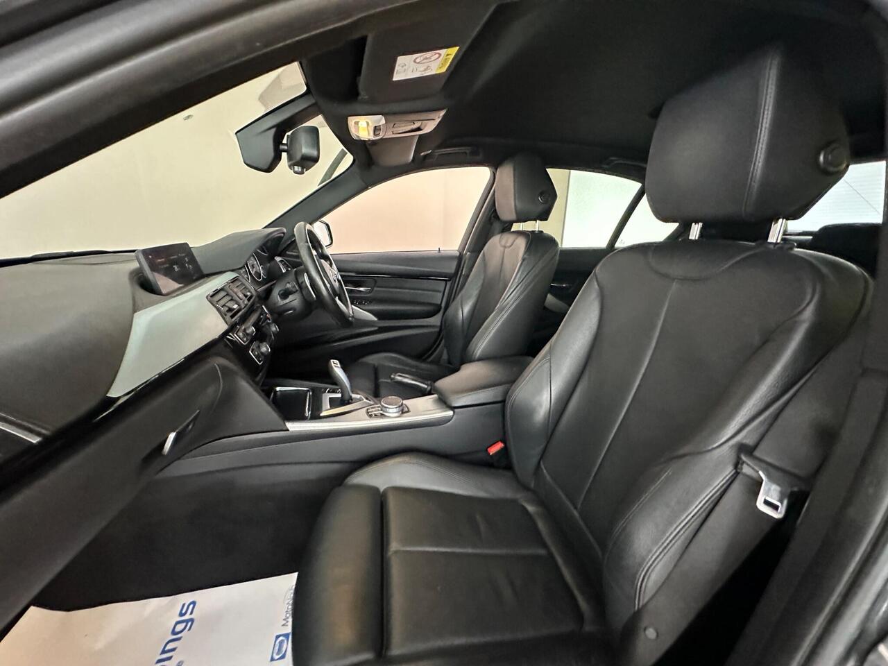 BMW 3 Series YK67SMX