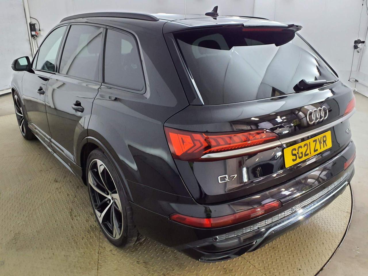 Audi Q7 SG21ZYR