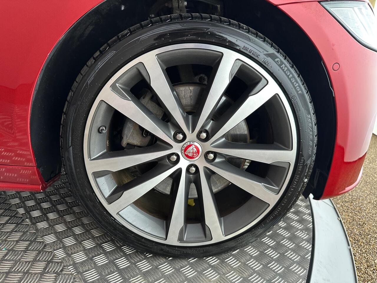 Jaguar XF VF17UOJ