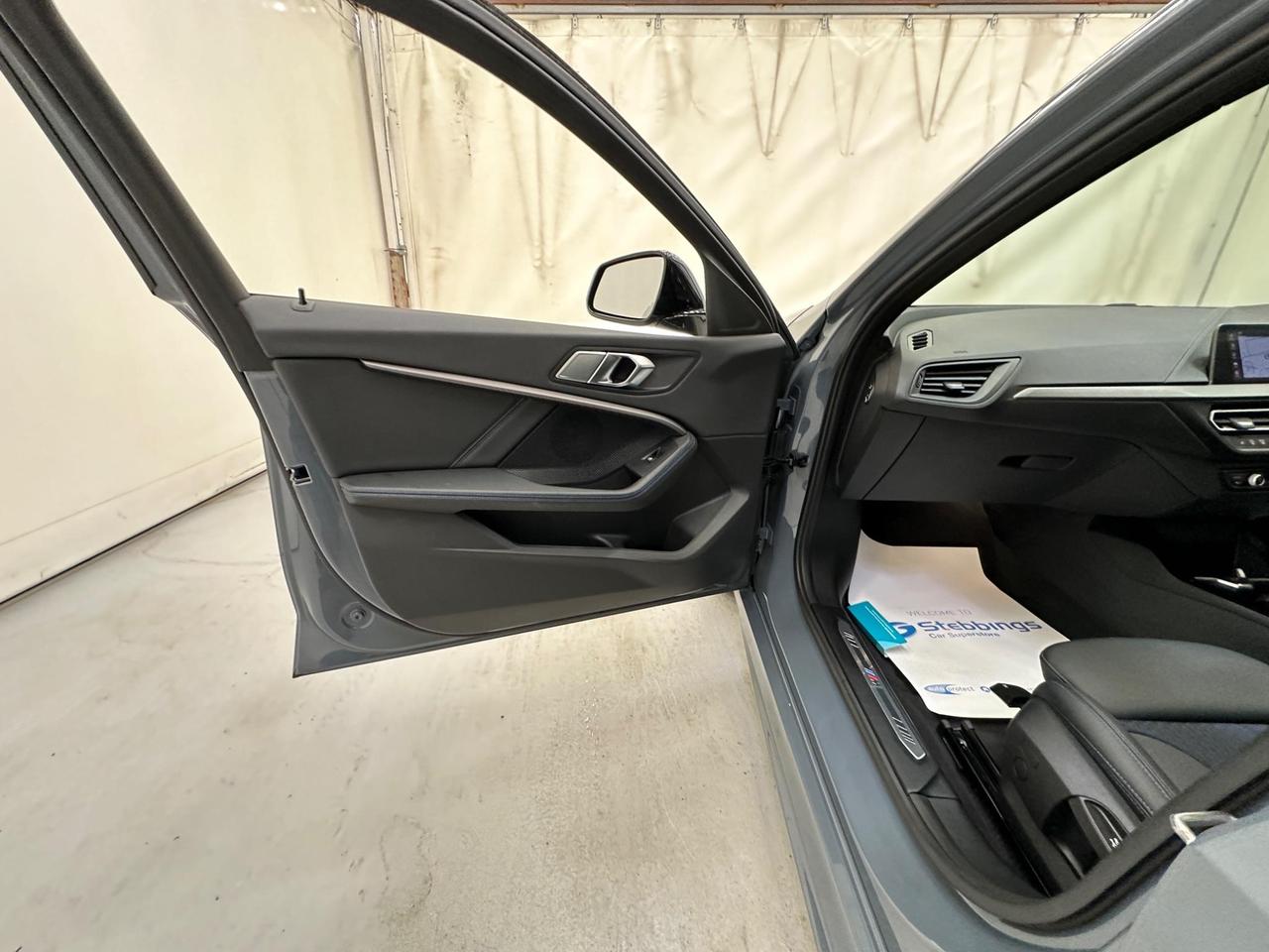 BMW 1 Series YC22NWL