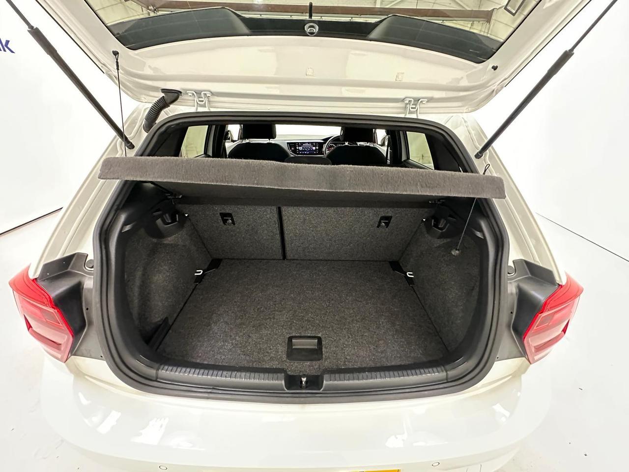 Volkswagen Polo AO21EVF