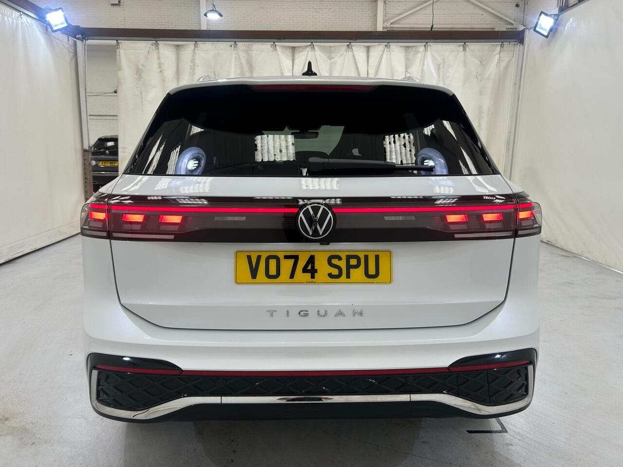 Volkswagen Tiguan VO74SPU