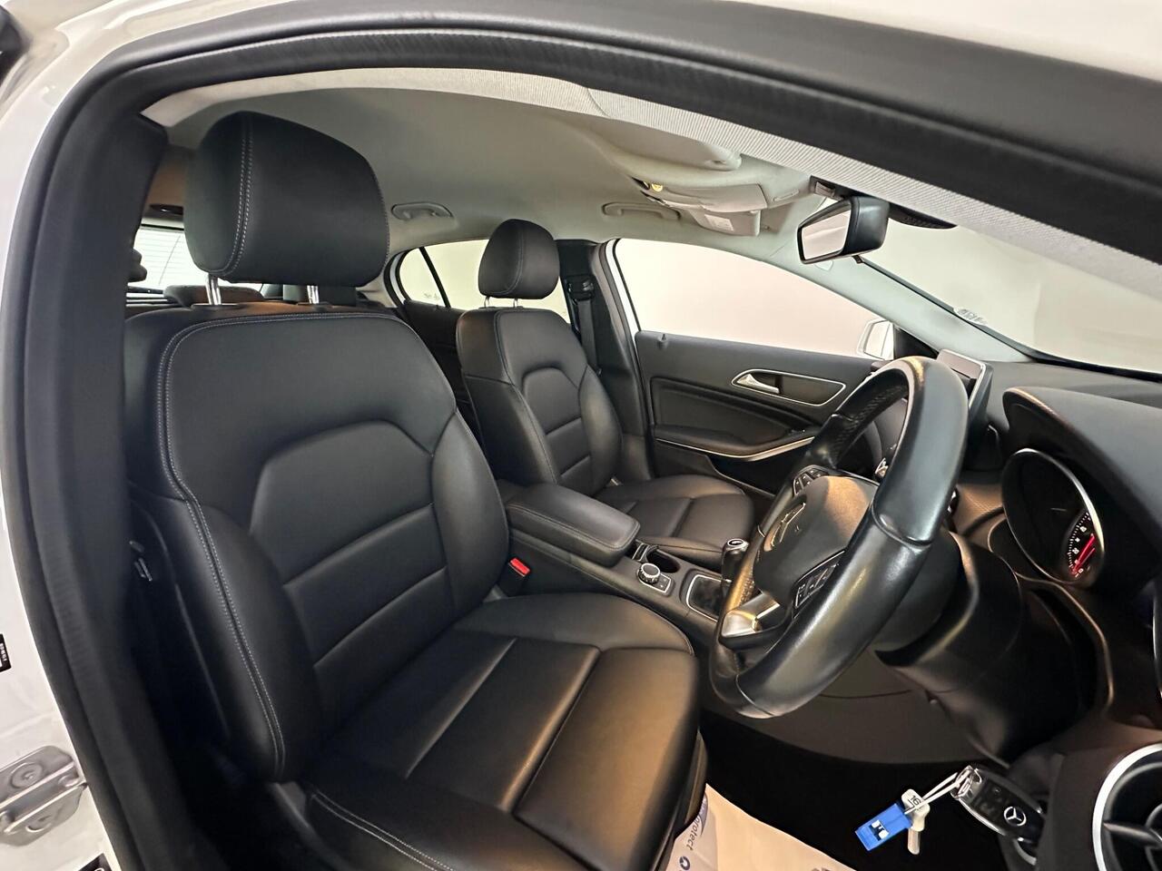 Mercedes-Benz GLA YG68UZR