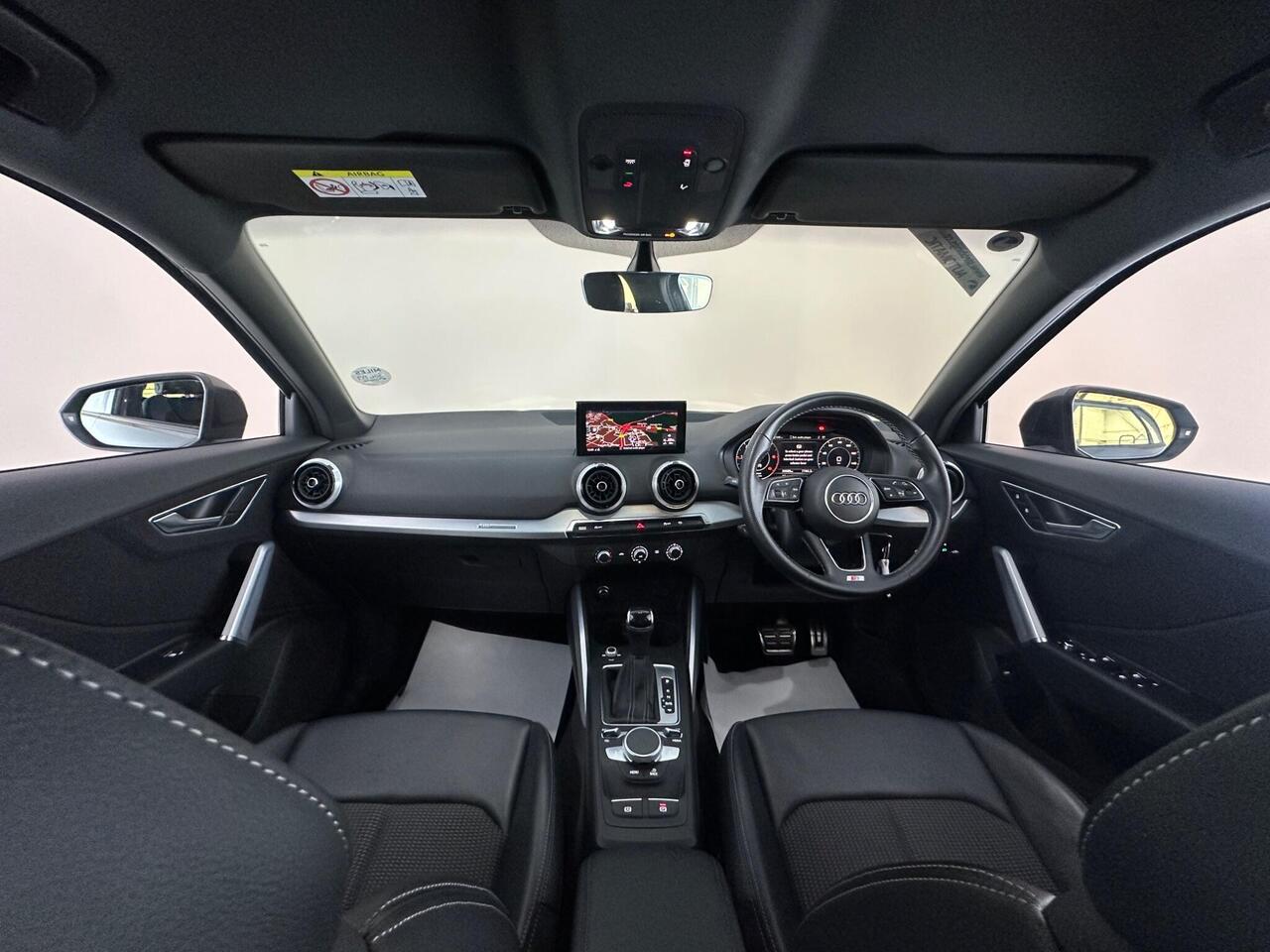 Audi Q2 AU71TKE