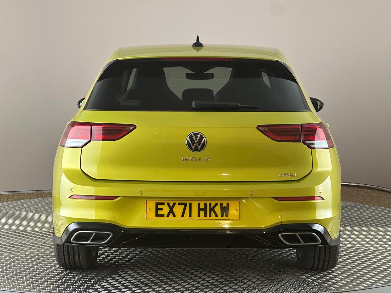 Volkswagen Golf EX71HKW