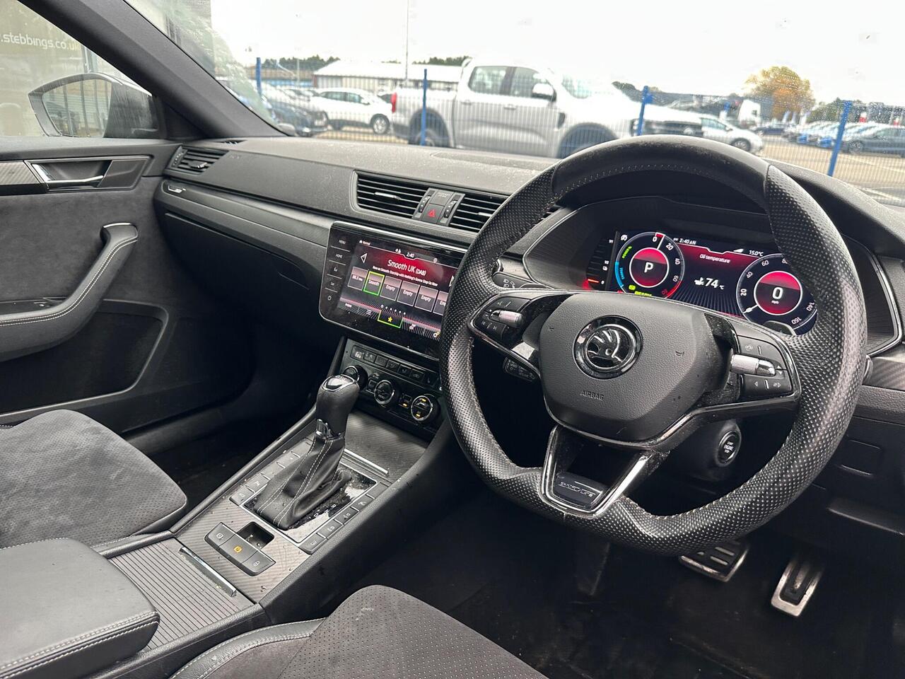 Skoda Superb YD71LXZ