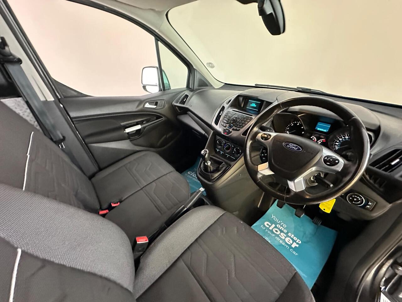 Ford Transit Connect PN67WYY