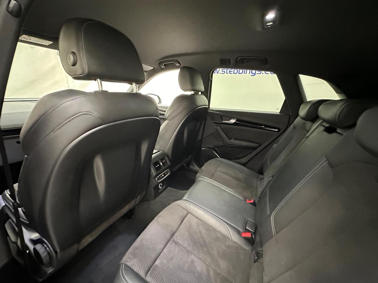 Audi Q5 WF69XDN