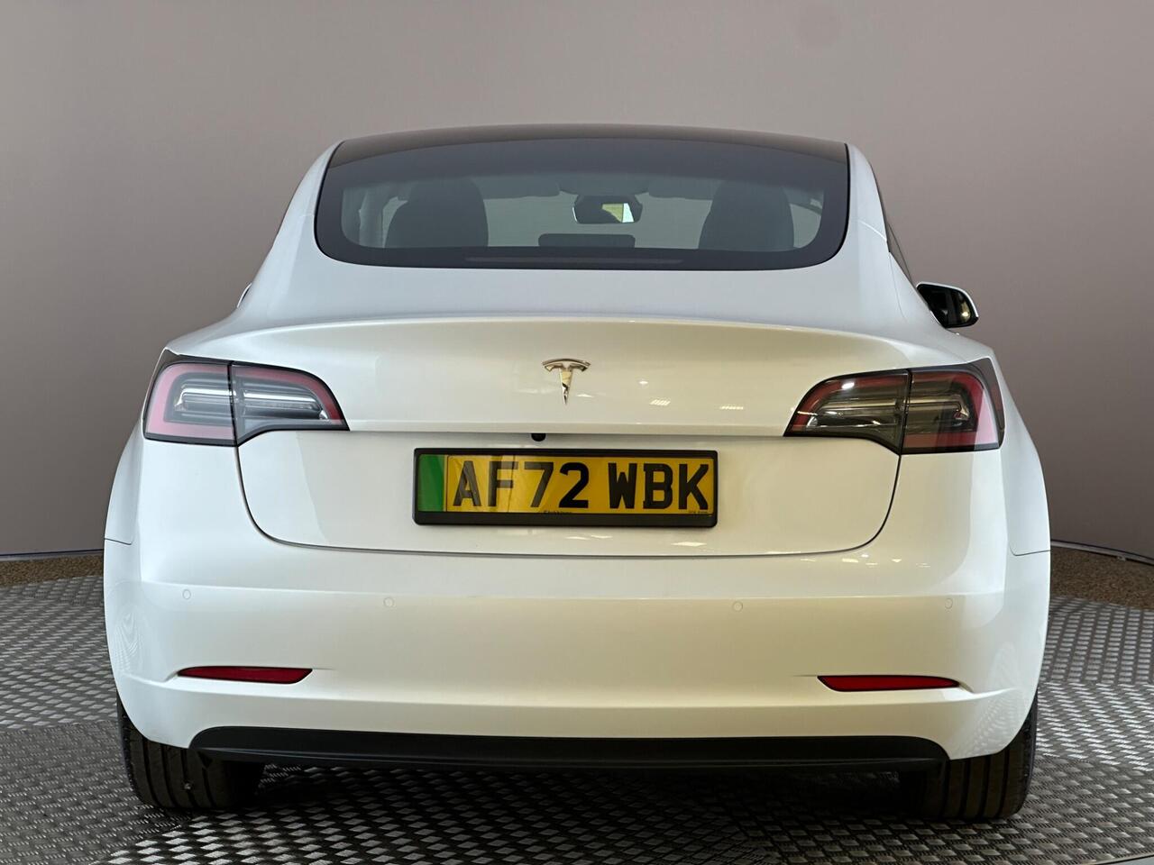 Tesla Model 3 AF72WBK