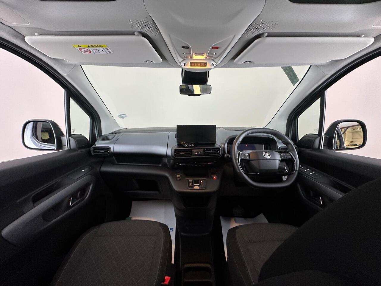 Vauxhall Combo Life Electric CF74XDA