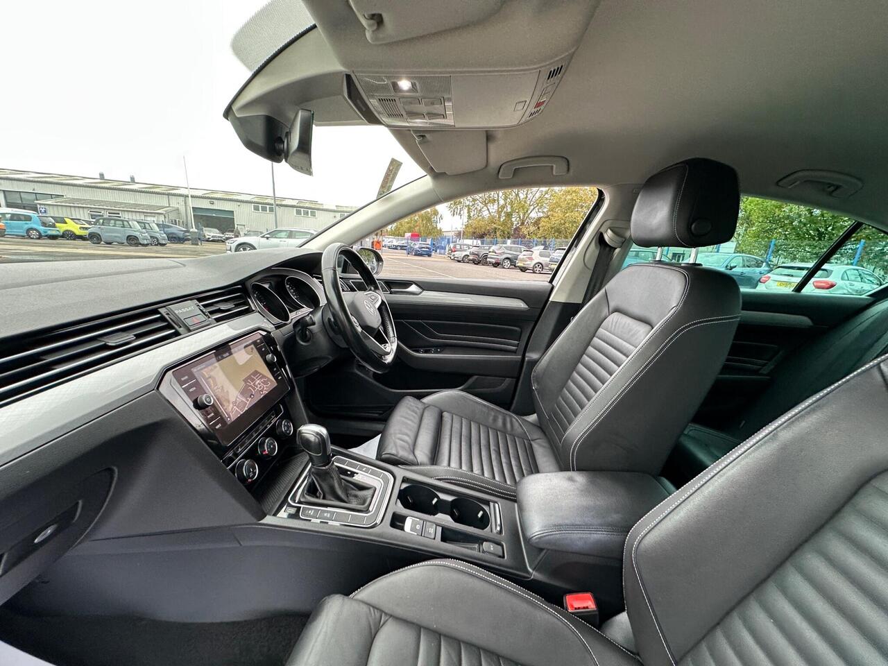 Volkswagen Passat YE70PYB