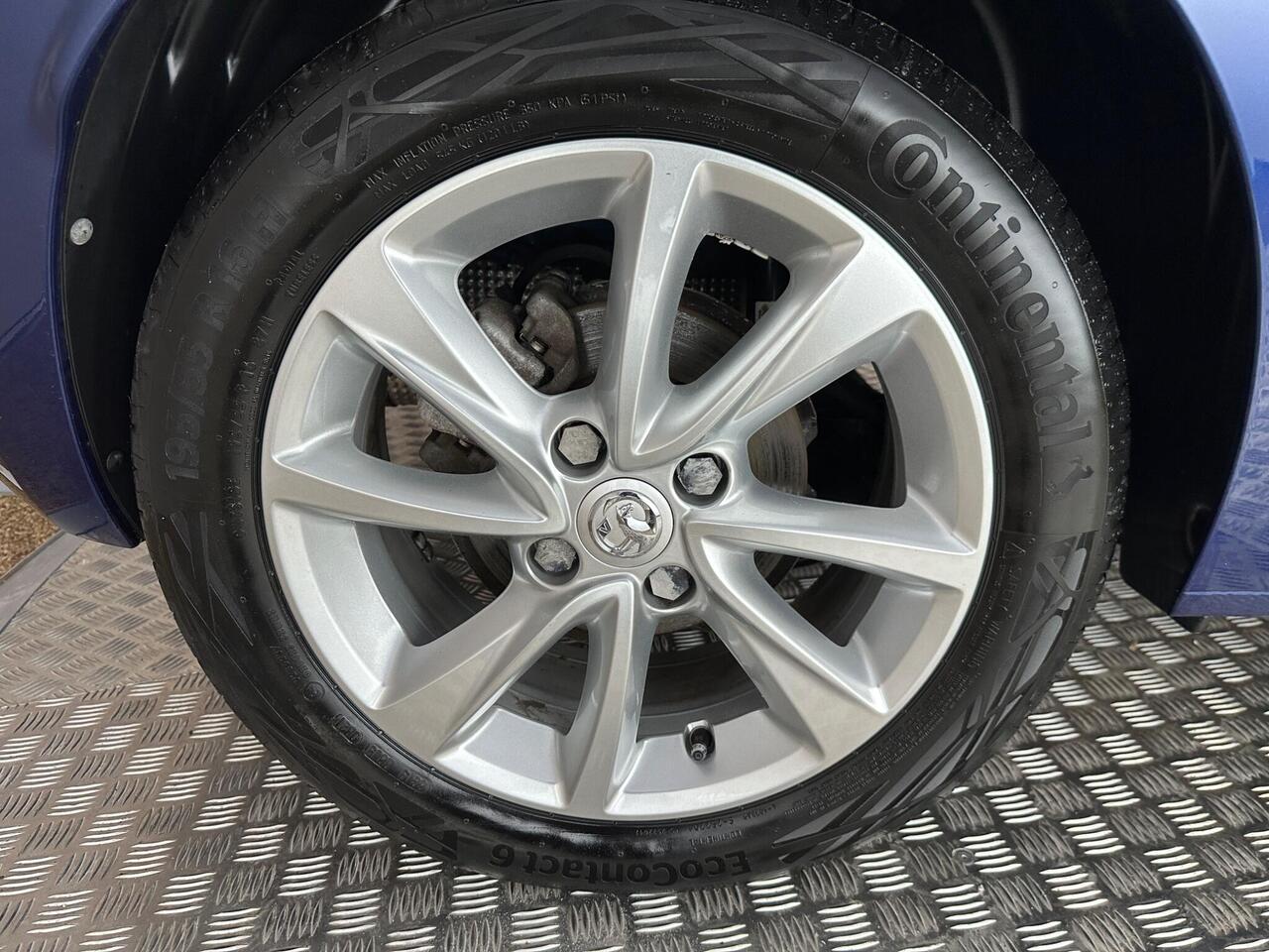 Vauxhall Corsa SE21EOL