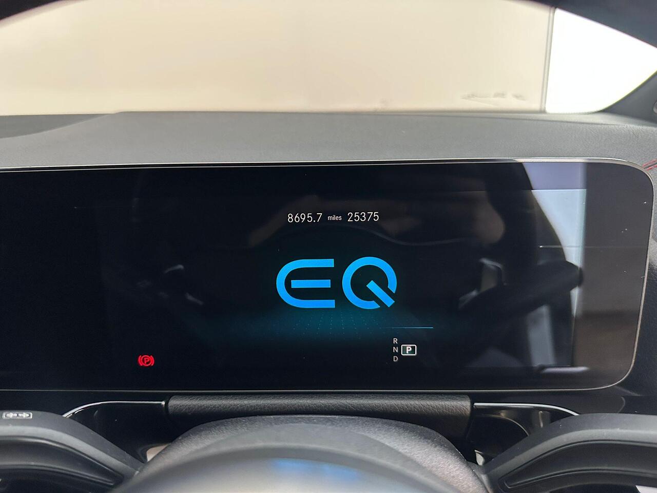 Mercedes-Benz EQA WR71HNX