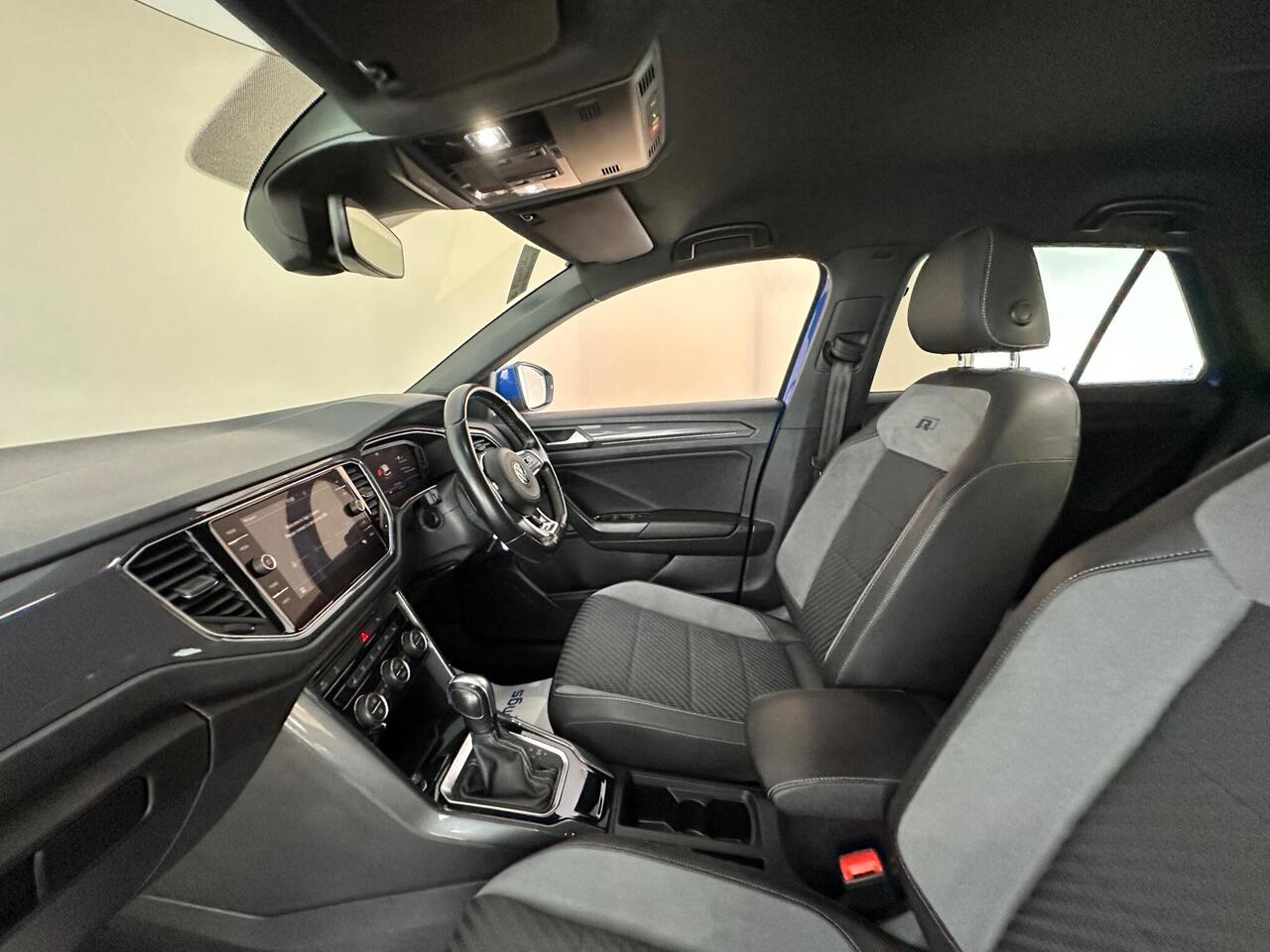 Volkswagen T-Roc VE71FXT