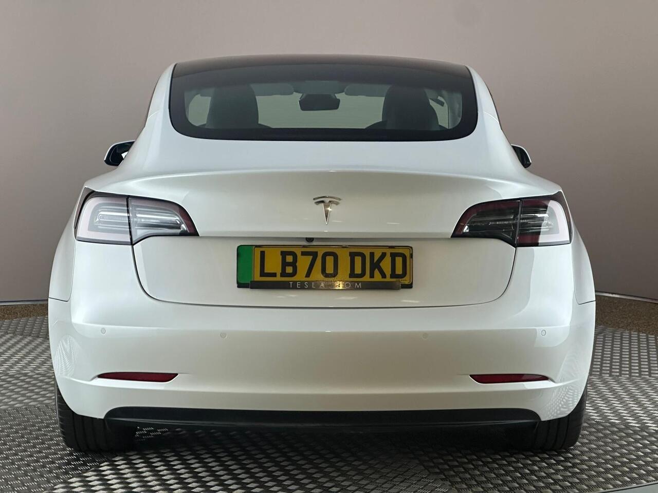 Tesla Model 3 LB70DKD