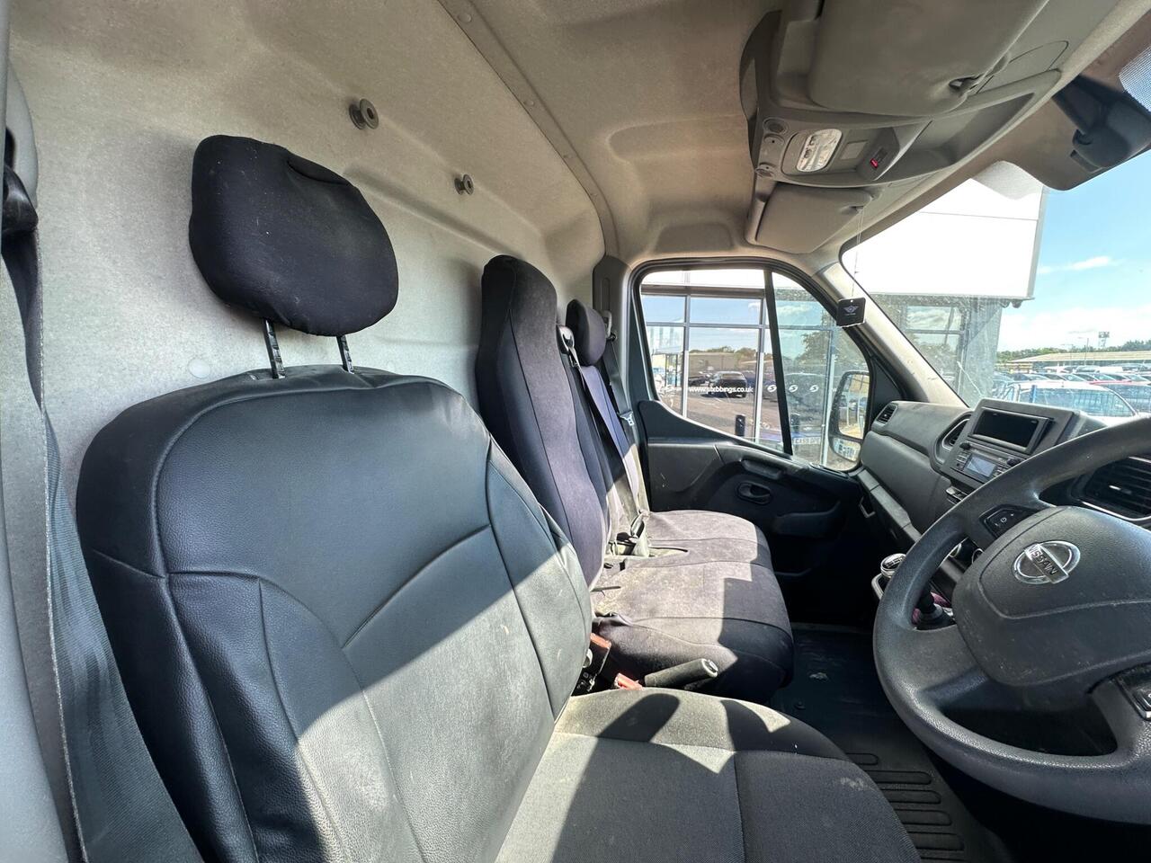Nissan Interstar WN22ZHK