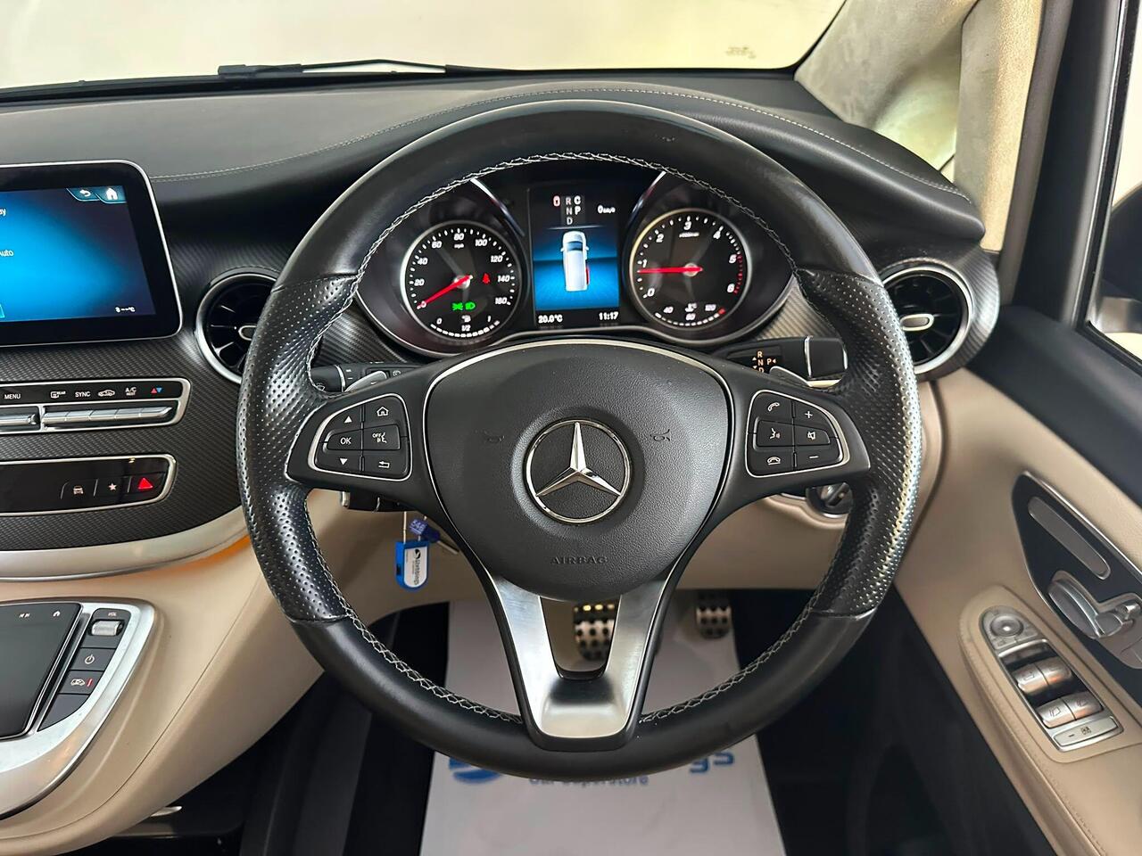 Mercedes-Benz V Class LP72GYC