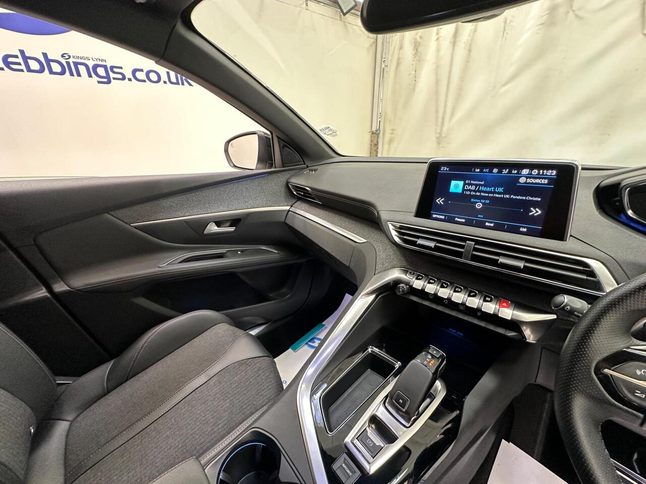 Peugeot 3008 KP69UZV