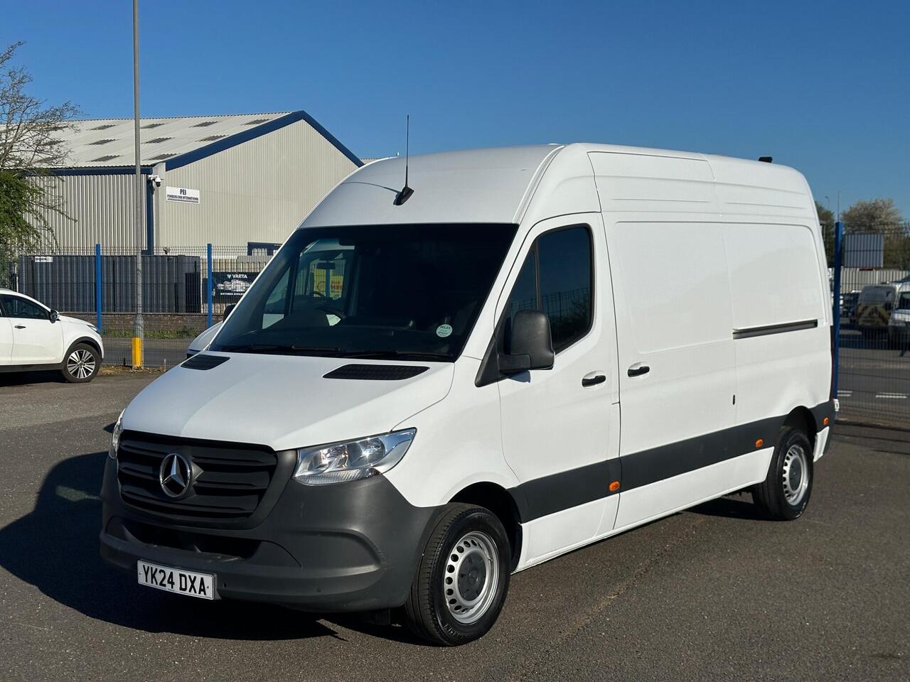Mercedes-Benz Sprinter YK24DXA