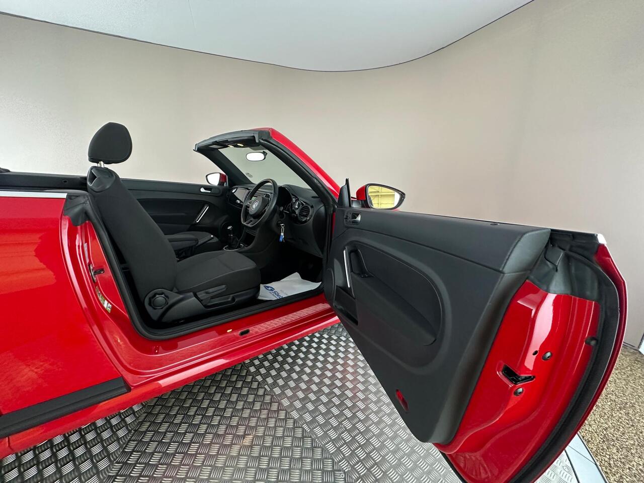 Volkswagen Beetle WV64WUK