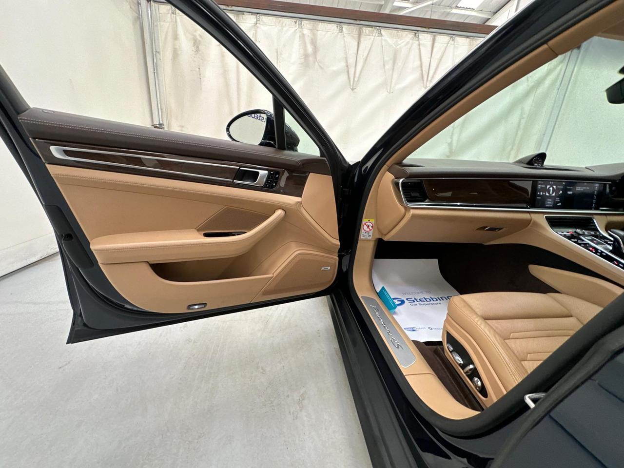 Porsche Panamera LA17VFV