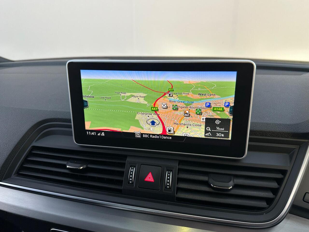 Audi Q5 YX19ODE