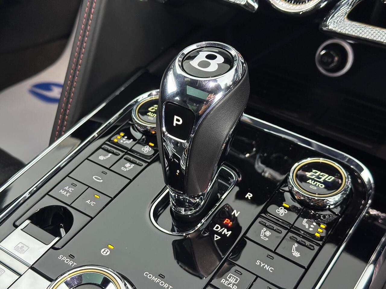 Bentley Flying Spur SN71VZD