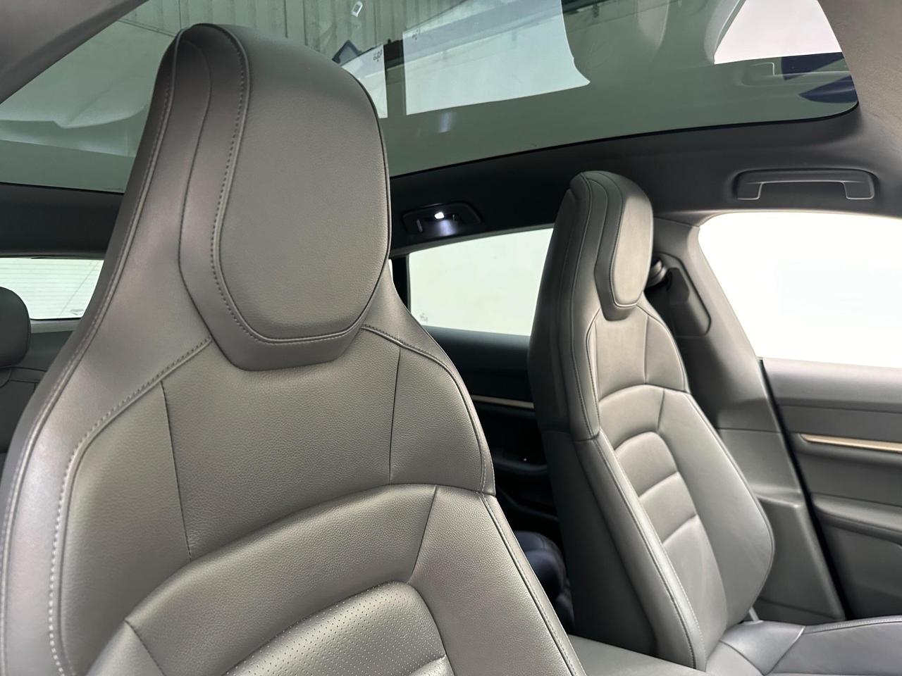 Porsche Taycan LB22MVG