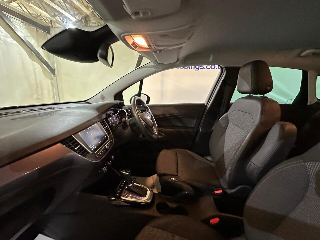 Vauxhall Crossland KM71XHO