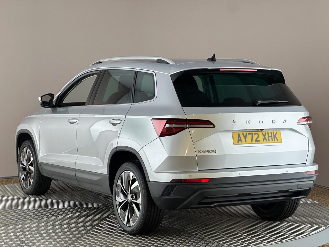 Skoda Karoq AY72XHK