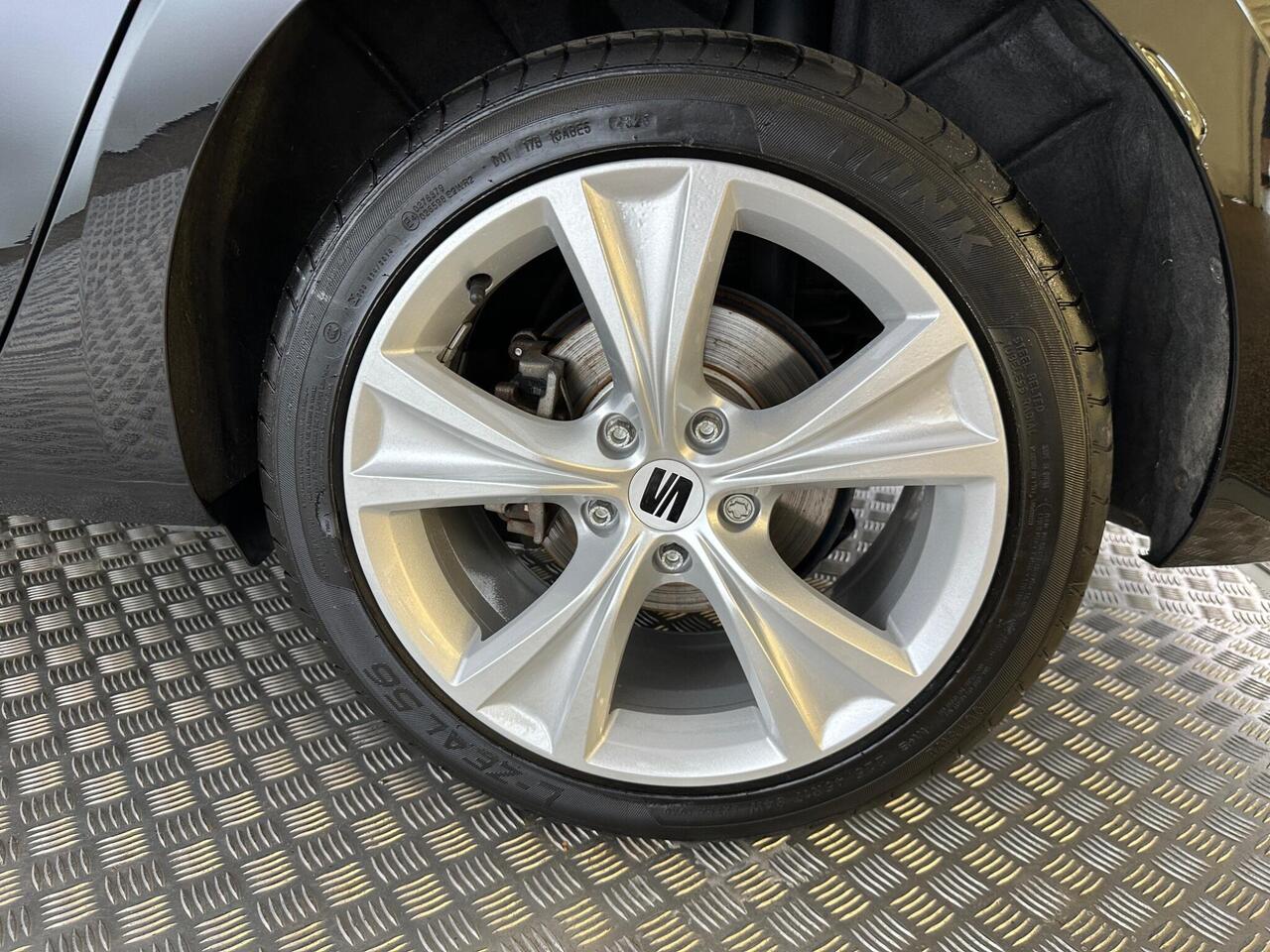 SEAT Leon YO24HWH