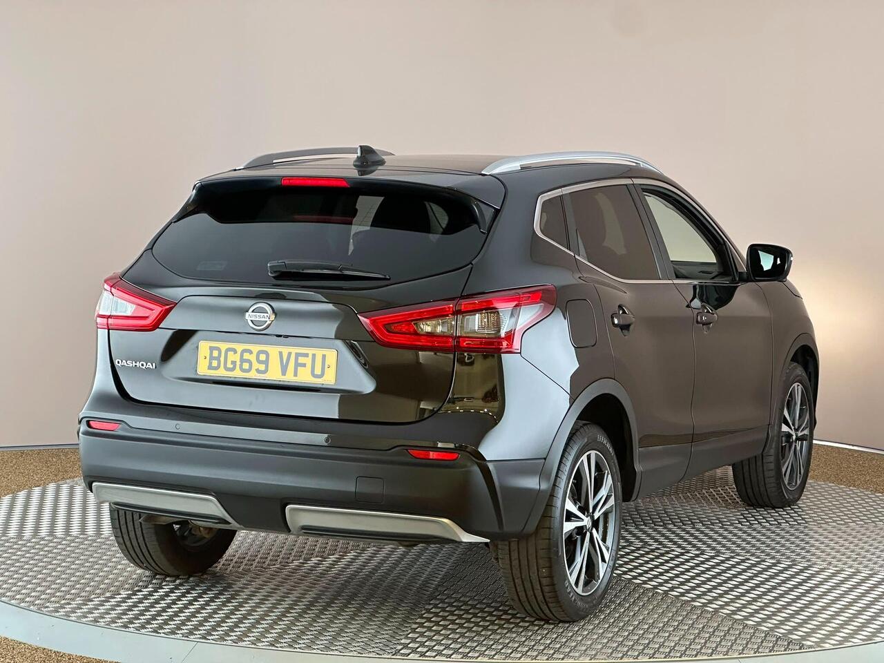 Nissan Qashqai BG69VFU