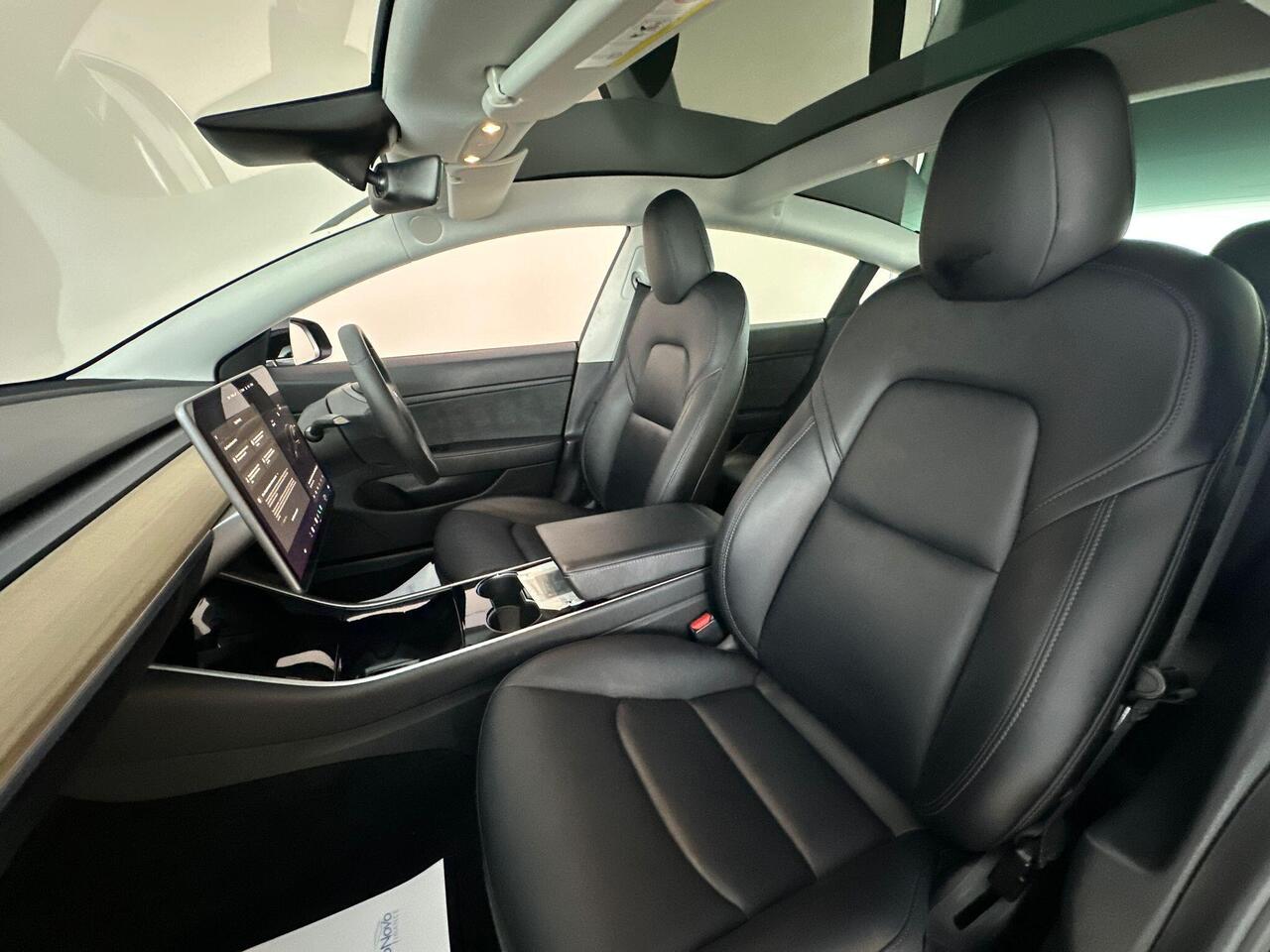 Tesla Model 3 BN20DXH