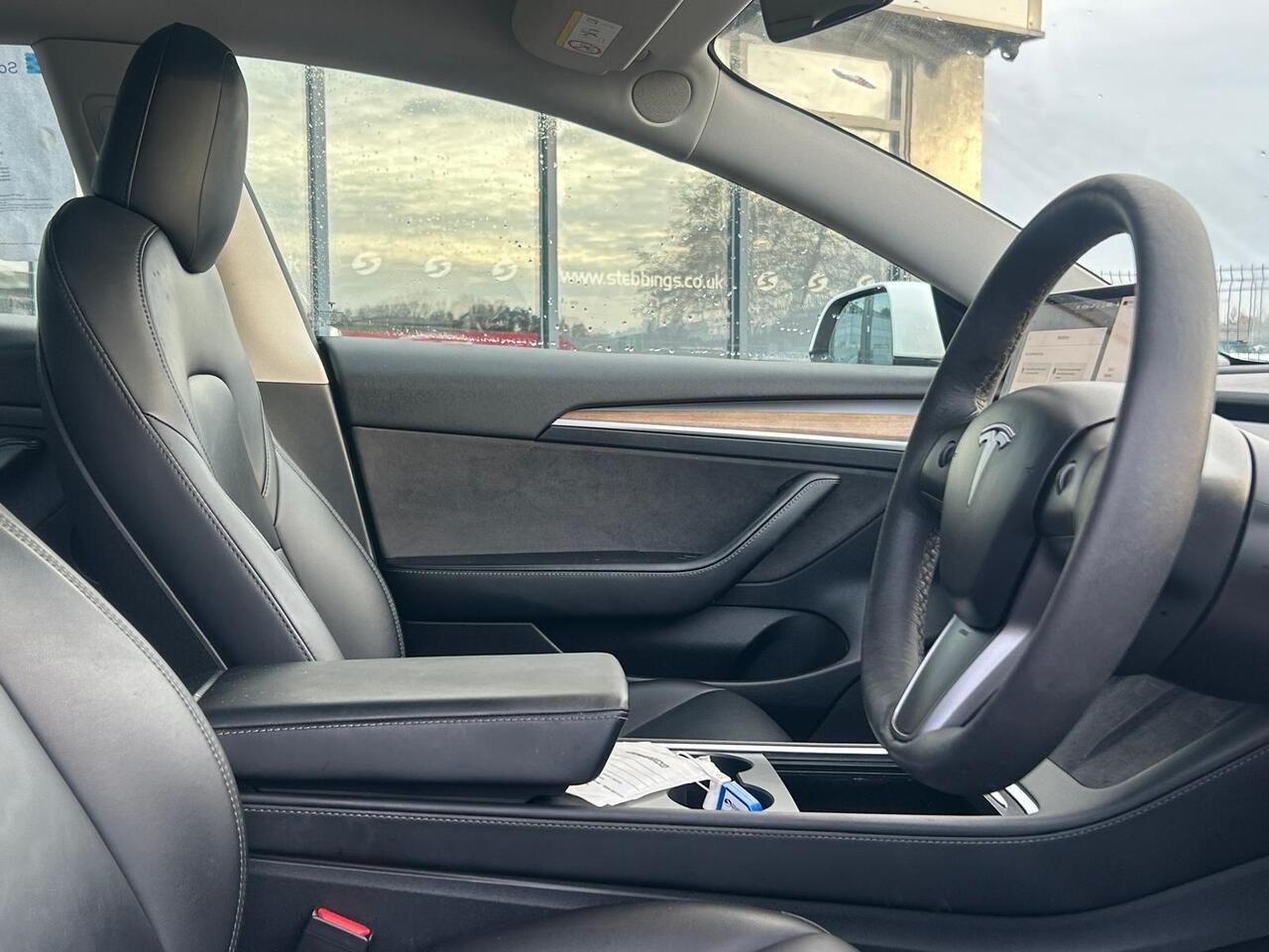 Tesla Model 3 AF72VHW