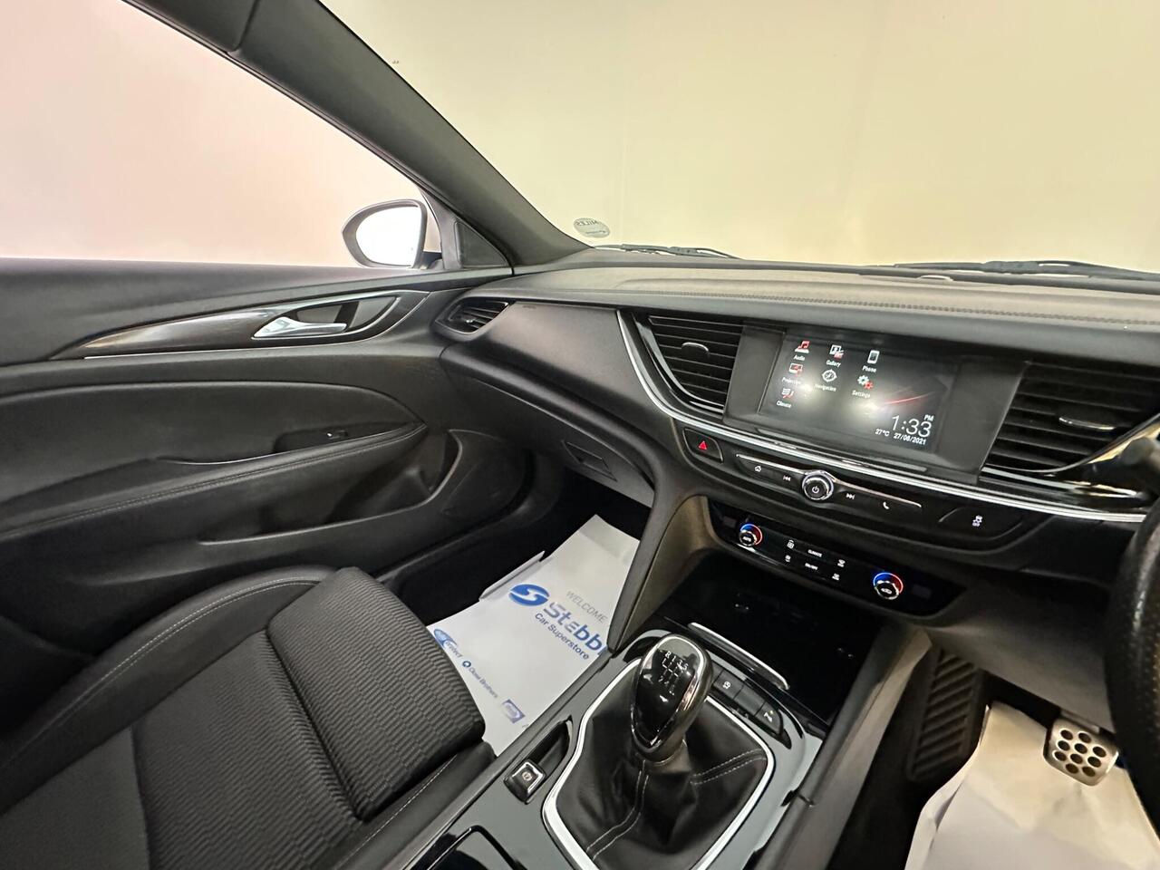 Vauxhall Insignia DS19CWU