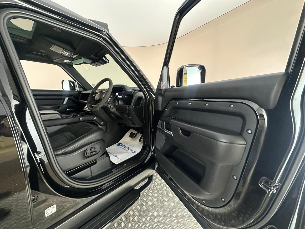 Land Rover Defender 110 KT21AFX