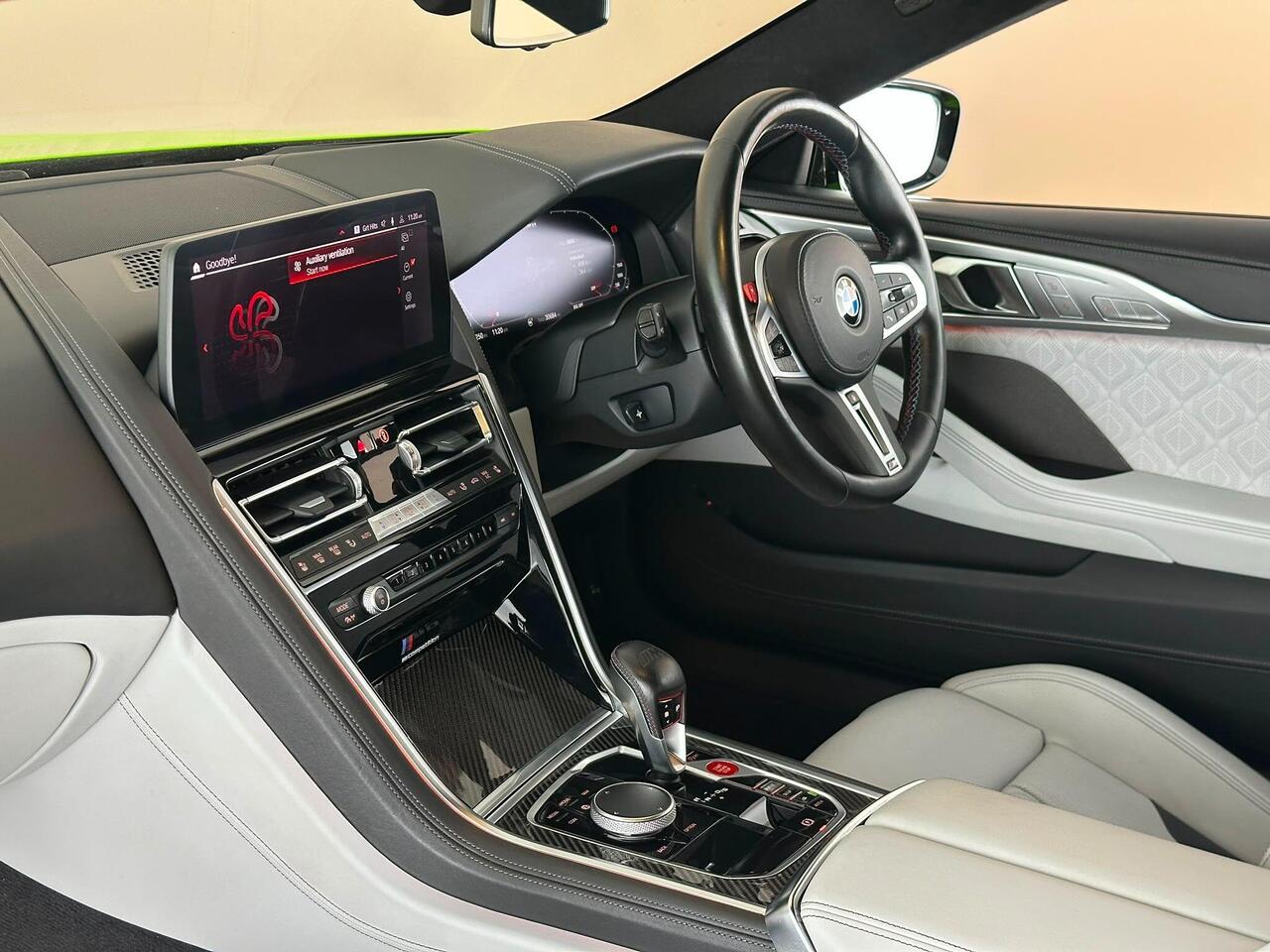 BMW M8 EF72XJA