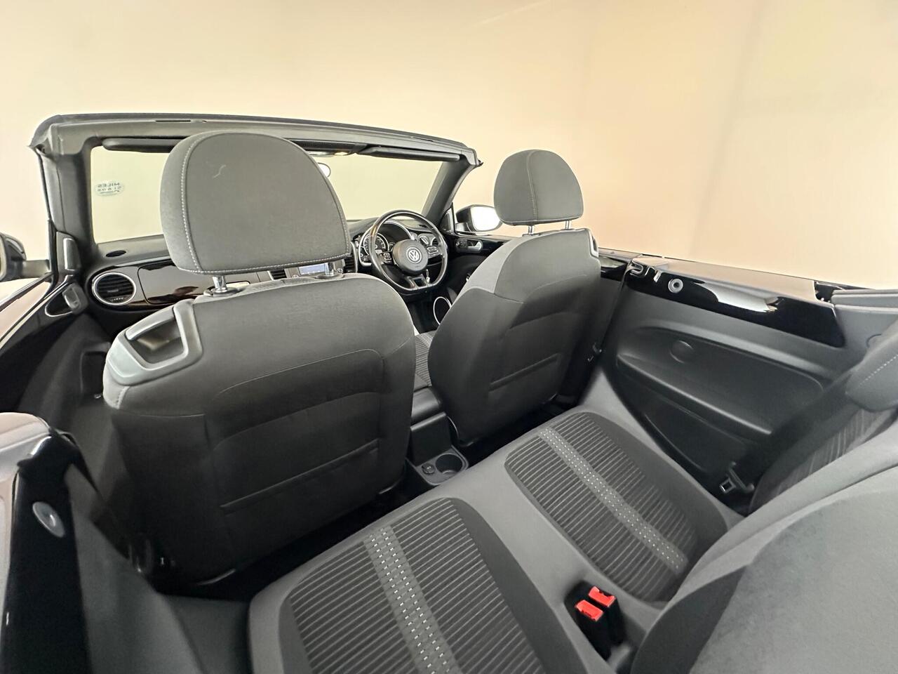 Volkswagen Beetle NV16HFK