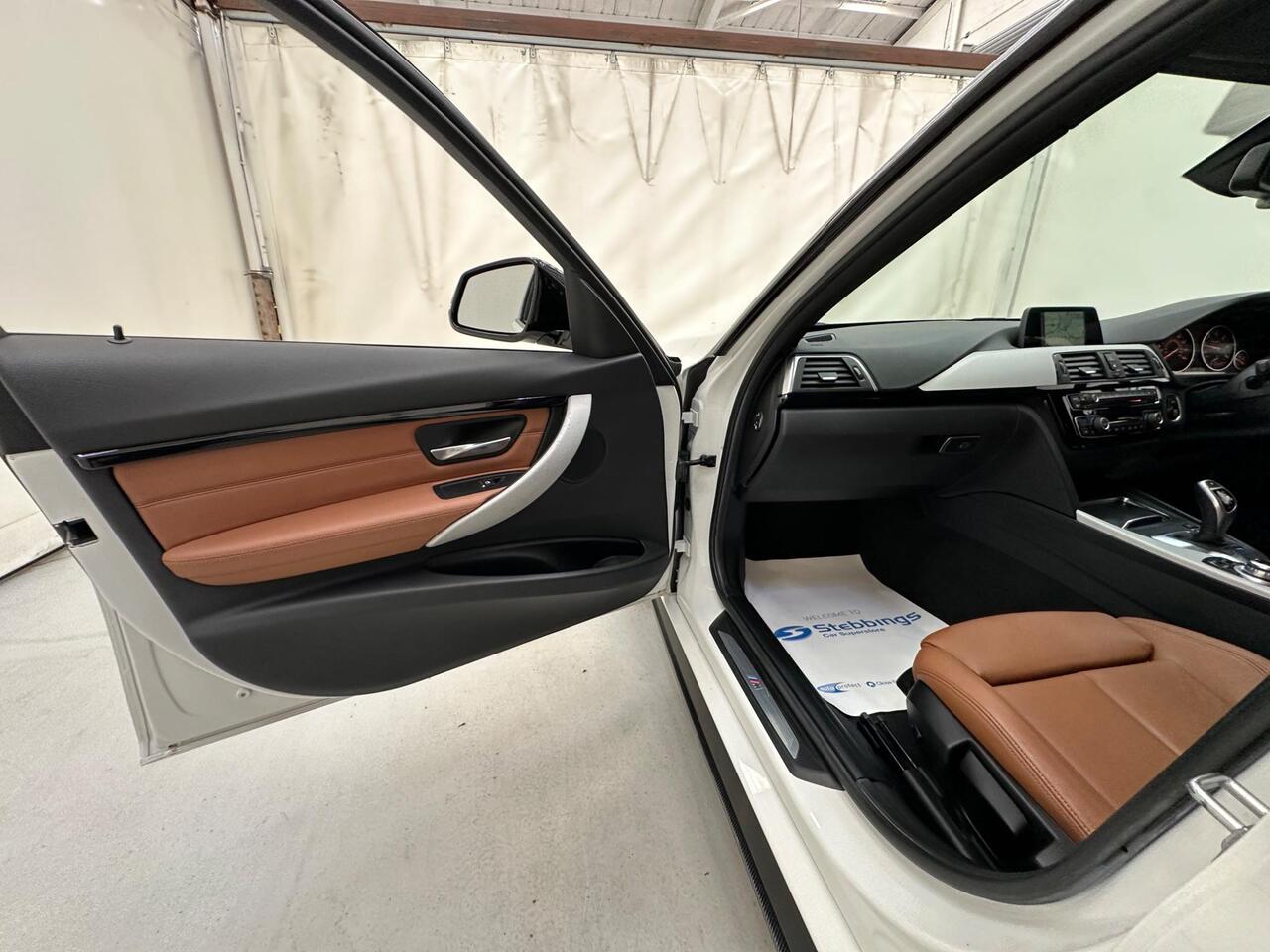 BMW 3 Series LG66UGK
