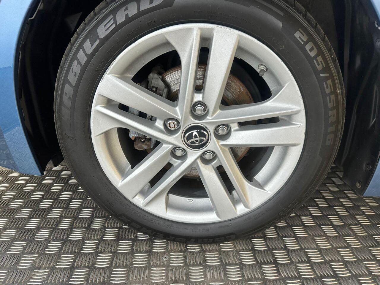 Toyota Corolla FA19SGZ