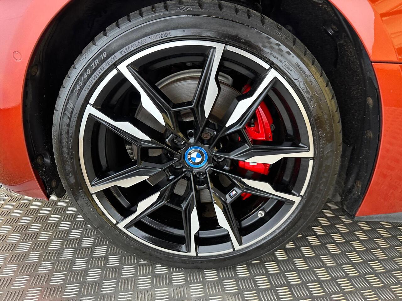 BMW i4 HN23YFV