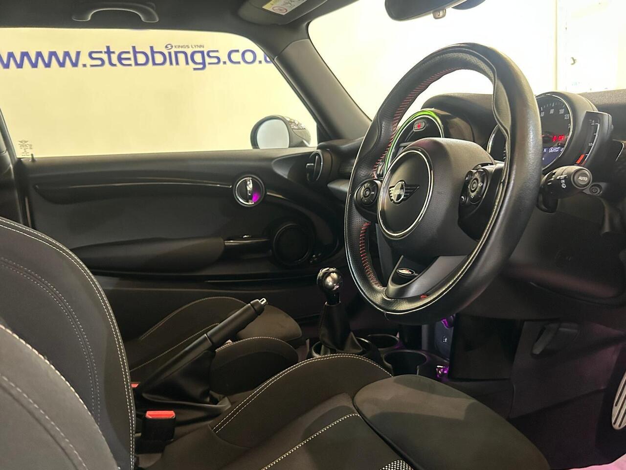 MINI Hatch SM19AUA